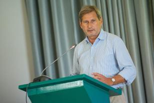20141112-hahn_5.jpg